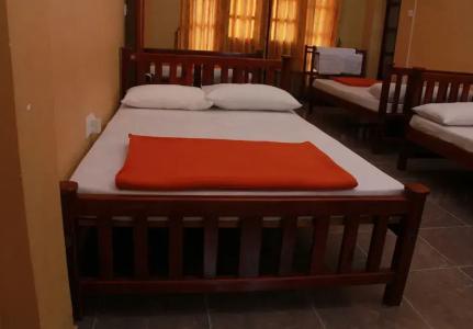 Anura Guest Inn - 64