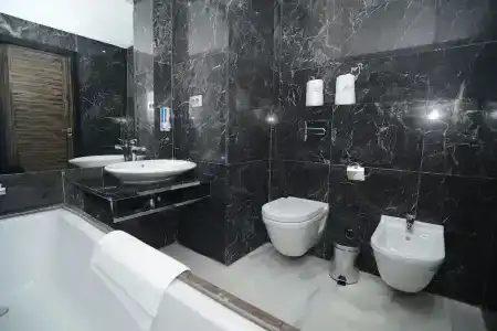 Le Yacht Suites - 7