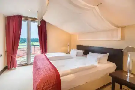 Best Western Premier Castanea Resort - 96