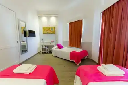 Sun Holidays - 22