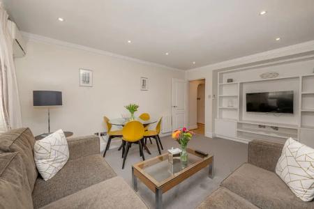 Queensgate Court - 154