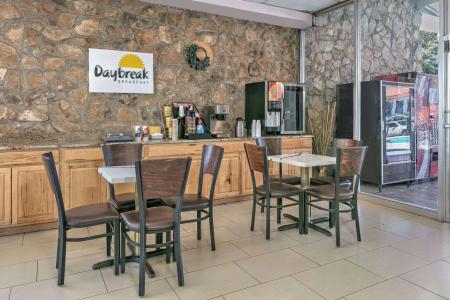 Days Inn South - 15