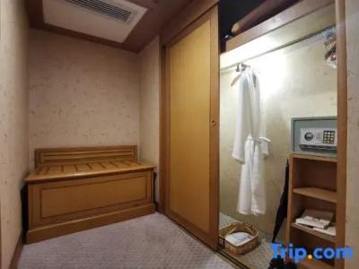 Qingdao Oceanwide Elite - 78