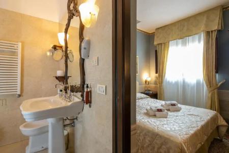 I Portici Boutique - 44