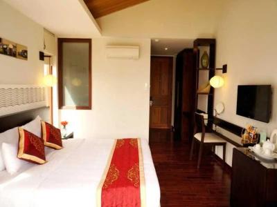 Vinh Hung Emerald Resort - 103