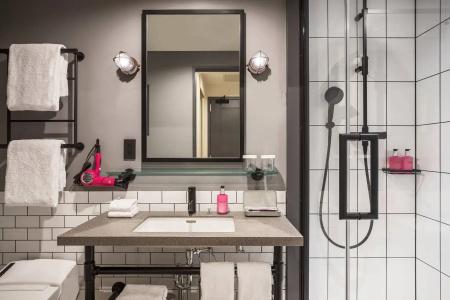 Moxy Osaka Honmachi By Marriott - 9