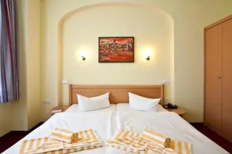 -Pension Am Schwanenteich - 28
