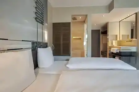Gio - 166
