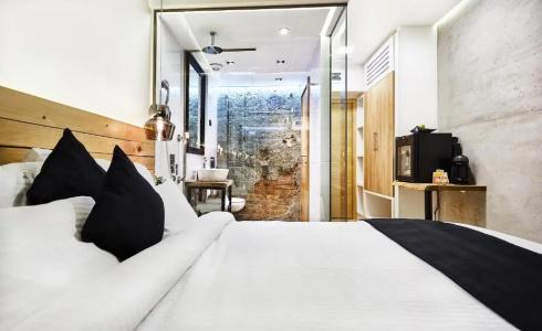 One Luxury Suites - 47