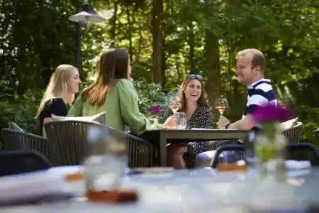 Auberge Du Bonheur - 8