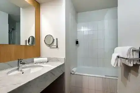 Best Western Innes Toulouse Centre - 23
