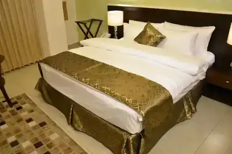 City Rose Suites - 204
