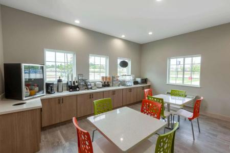 Americas Best Value Inn Houston Willowbrook - 9