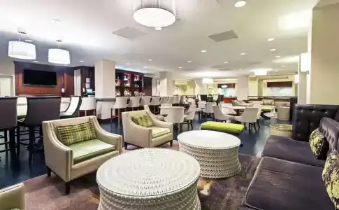 Capital Hilton - 25
