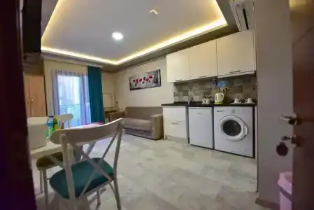 Gloria Suite - 11