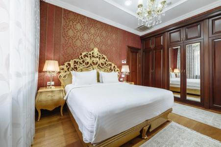 Royal Residence - 139