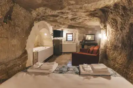 Tale Cave In - 121