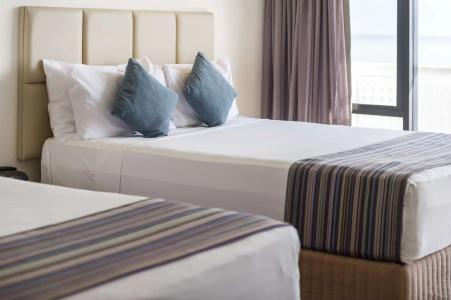Rydges Esplanade - 64