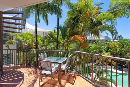 Noosa Tropicana - 205