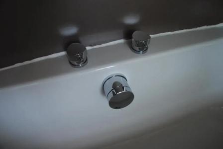 The Salisbury - 103