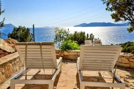 Villa Kale Suites with heated pool in winter - 94