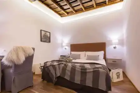 Giuturna Boutique - 21