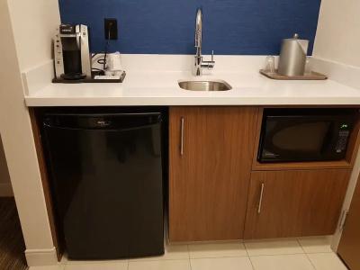 Holiday Inn Express and Suites, an IHG - 112