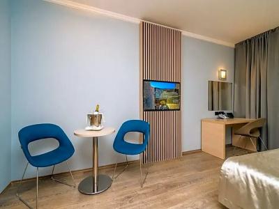 Berkeley & Day Spa - 42