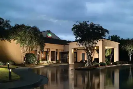 Courtyard by Marriott - 0