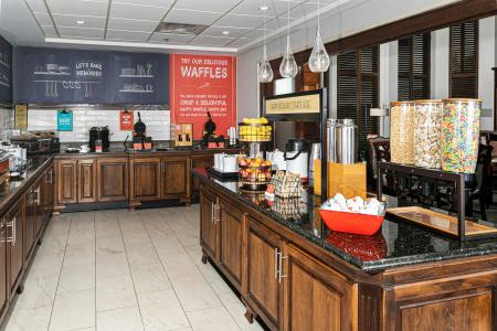 Hampton Inn & Suites Nashville-Green Hills - 41