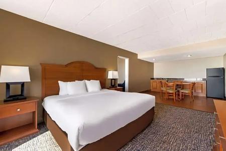 Comfort Inn South Oceanfront - 70