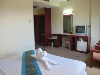 Chumphon Palace - 25