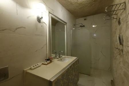 Anatelein Boutique Cave - 144