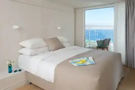 U Coral Beach Club - 101