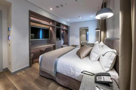 The Regency, Rome, a Tribute Portfolio - 5