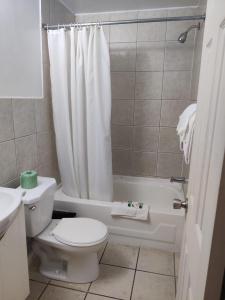 Knights Inn Ontario - 29