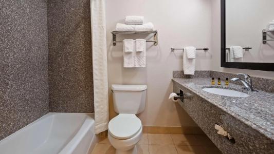 Best Western Plus Airport - Kci East - 9