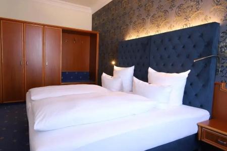 Bayerischer Hof Dresden - 80