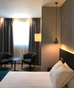 Hg City Suites Barcelona - 17