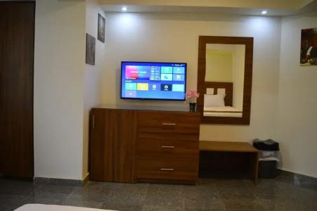 Royal Inn Residence - 1
