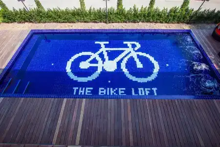 The Bike Loft Family - 16