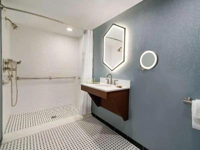 DoubleTree by Hilton Ocean City Oceanfront - 78