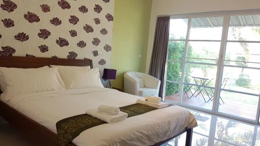 The Hillside Pranburi Resort - 4