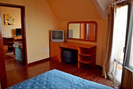 Royal Beach - 106