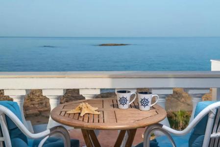 Pyrgos Blue - 105