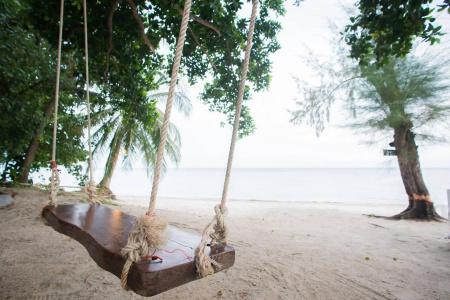 B52 Beach Resort - 13