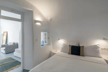 Cliff Side Suites - 103