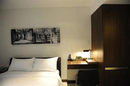 S33 Compact Sukhumvit - 42