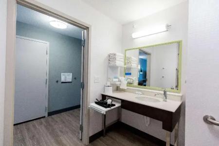 Hampton Inn - 55