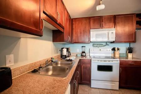 Laketown Wharf by Collection - 24
